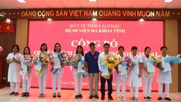 Trao quyết định bổ nhiệm cán bộ quản lý khoa/phòng