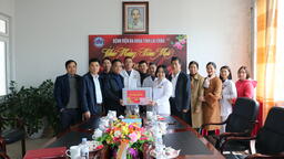 Liên đoàn Lao động tỉnh thăm chúc tết Bệnh viện Đa khoa tỉnh  nhân dịp Tết Nguyên đán 2026