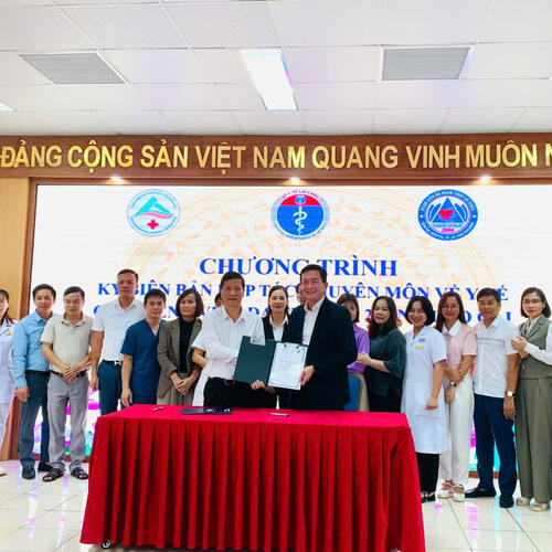 Bệnh viện đa khoa tỉnh Lai Châu ký hợp tác chuyên môn về y tế với Bệnh viện Đa khoa số 2 tỉnh Lào Cai