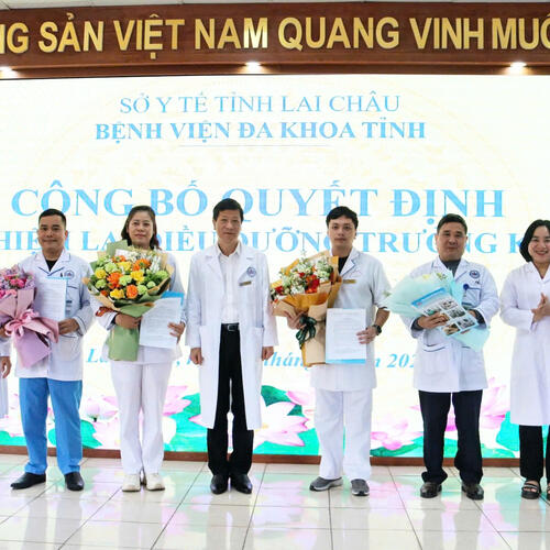 BỆNH VIỆN ĐA KHOA TỈNH LAI CHÂU TRAO QUYẾT ĐỊNH BỔ NHIỆM LẠI LÃNH ĐẠO KHOA PHÒNG