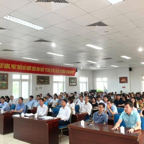 Hội nghị toàn quốc nghiên cứu, học tập, quán triệt và triển khai thực hiện Nghị quyết Hội nghị lần thứ hai Ban Chấp hành Trung ương Đảng khóa XIV
