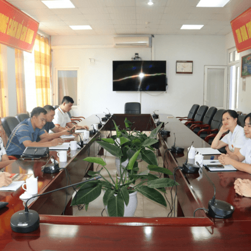 BỆNH VIỆN ĐA KHOA TỈNH LAI CHÂU VÀ HỘI CHỮ THẬP ĐỎ TỈNH HỌP BÀN PHƯƠNG ÁN KHẮC PHỤC TÌNH TRẠNG THIẾU NGUỒN MÁU CHO CÔNG TÁC ĐIỀU TRỊ BỆNH NHÂN 6 THÁNG CUỐI NĂM 2025
