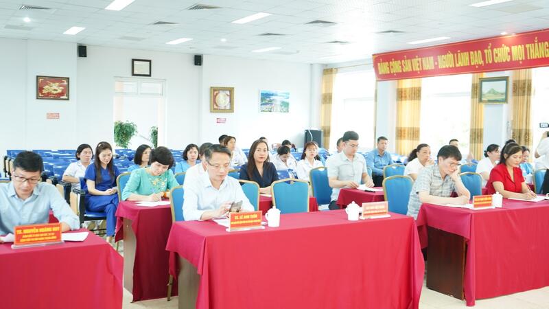 ĐOÀN CÔNG TÁC BỆNH VIỆN TAI MŨI HỌNG TRUNG ƯƠNG THĂM VÀ LÀM VIỆC TẠI BỆNH VIỆN ĐA KHOA TỈNH LAI CHÂU