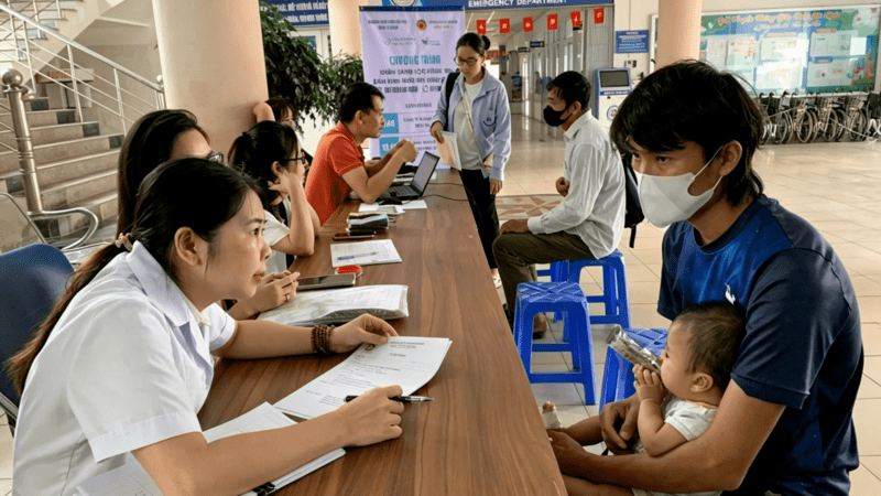 Bệnh viện Đa khoa tỉnh Lai châu Phối hợp với Trung tâm tim mạch Bệnh viện E và Tổ chức The VinaCapital Foundation ( VCF) khám sàng lọc tim bẩm sinh cho trẻ em từ 0 đến 16 tuổi