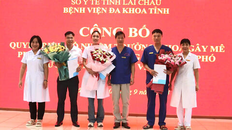 Trao quyết định bổ nhiệm lãnh đạo quản lý khoa/phòng Bệnh viện đa khoa tỉnh Lai Châu