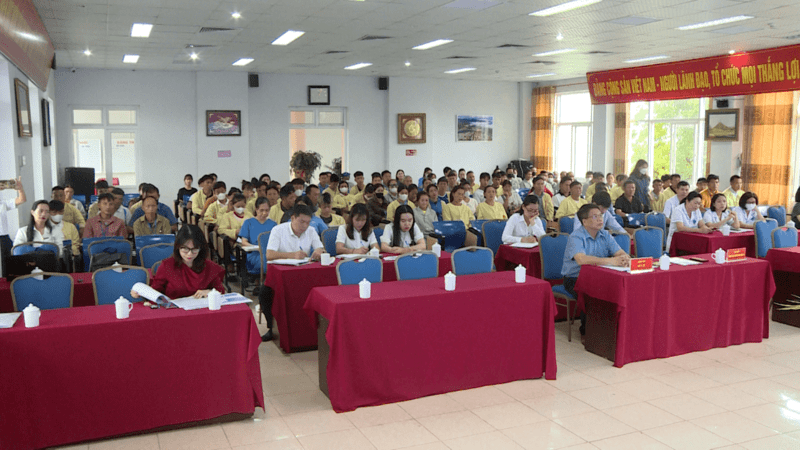 BỆNH VIỆN ĐA KHOA TỈNH LAI CHÂU PHỐI HỢP VỚI BẢO HIỂM XÃ HỘI KHU VỰC IV TỔ CHỨC HỘI NGHỊ TUYÊN TRUYỀN, TƯ VẤN GIẢI ĐÁP CHÍNH SÁCH BẢO HIỂM XÃ HỘI NĂM 2025
