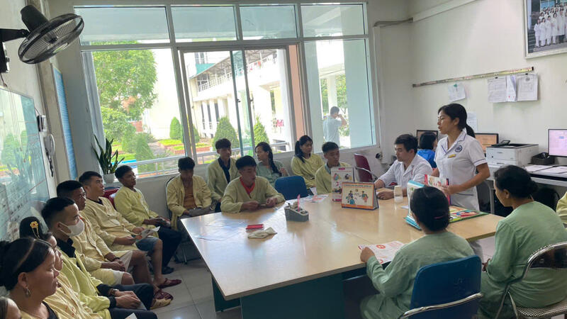 BỆNH VIỆN ĐA KHOA TỈNH LAI CHÂU TRIỂN KHAI CHƯƠNG TRÌNH CHIA SẺ KIẾN THỨC “LÀM MẸ AN TOÀN”CHO NGƯỜI BỆNH